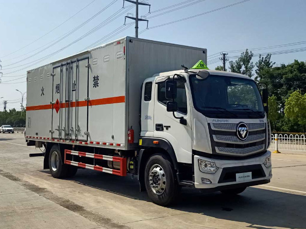 福田歐航易燃液體廂式運輸車