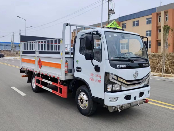 東風(fēng)多利卡氣瓶運輸車
