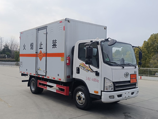 解放藍牌煙花爆竹運輸車