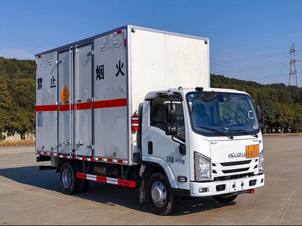 五十鈴煙花爆竹運輸車