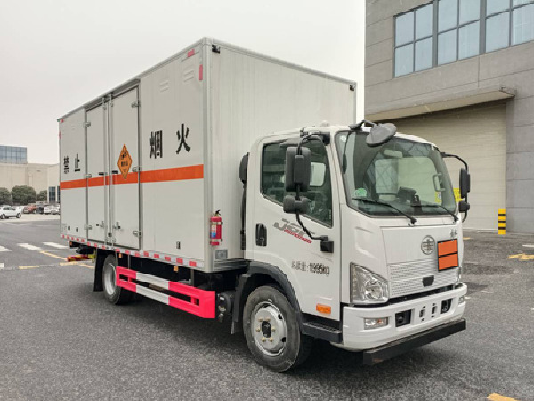 解放5米2爆破器材運輸車 解放5米2爆破器材運輸車